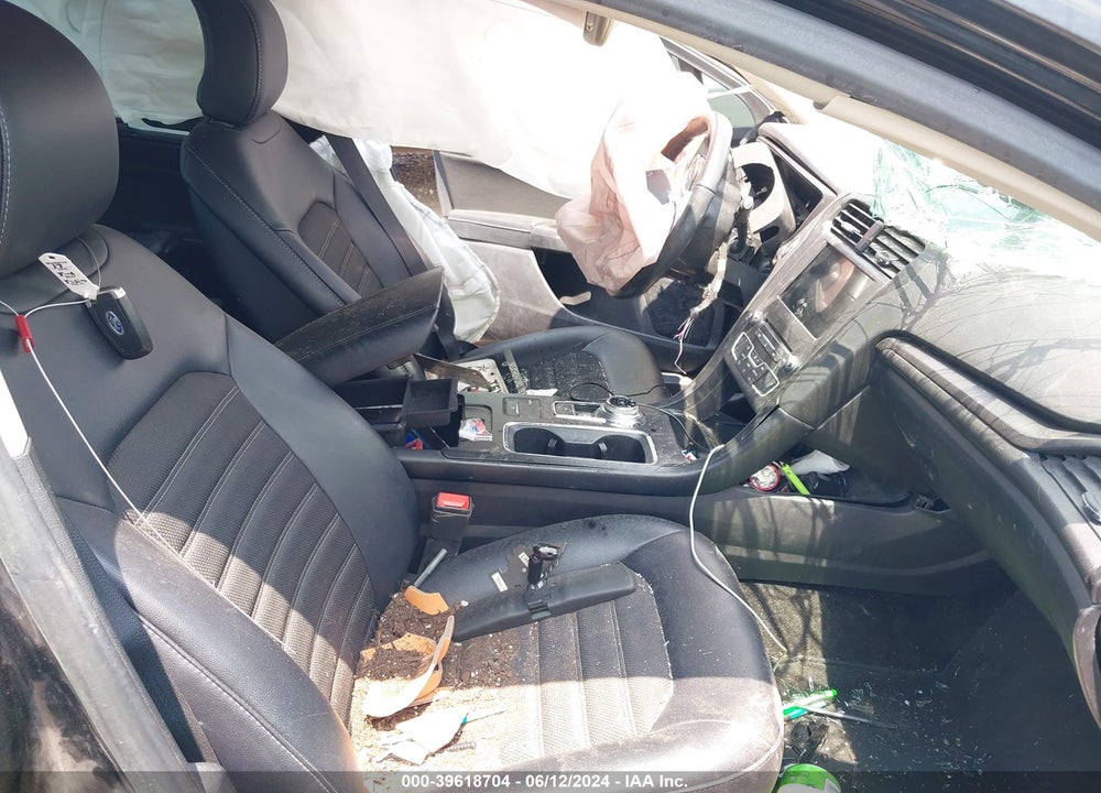 2018 FORD FUSION SE VIN: 3FA6P0HD3JR158482