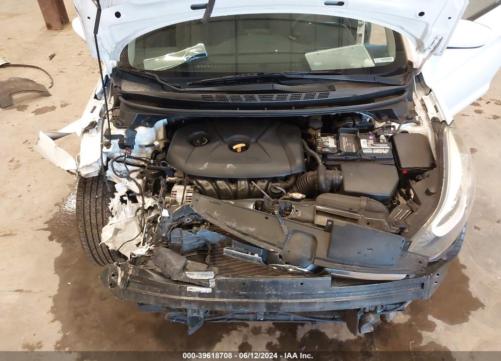 2015 HYUNDAI ELANTRA SE VIN: 5NPDH4AE3FH622308