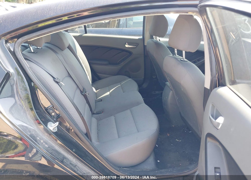 2017 KIA FORTE LX VIN: 3KPFK4A72HE049372