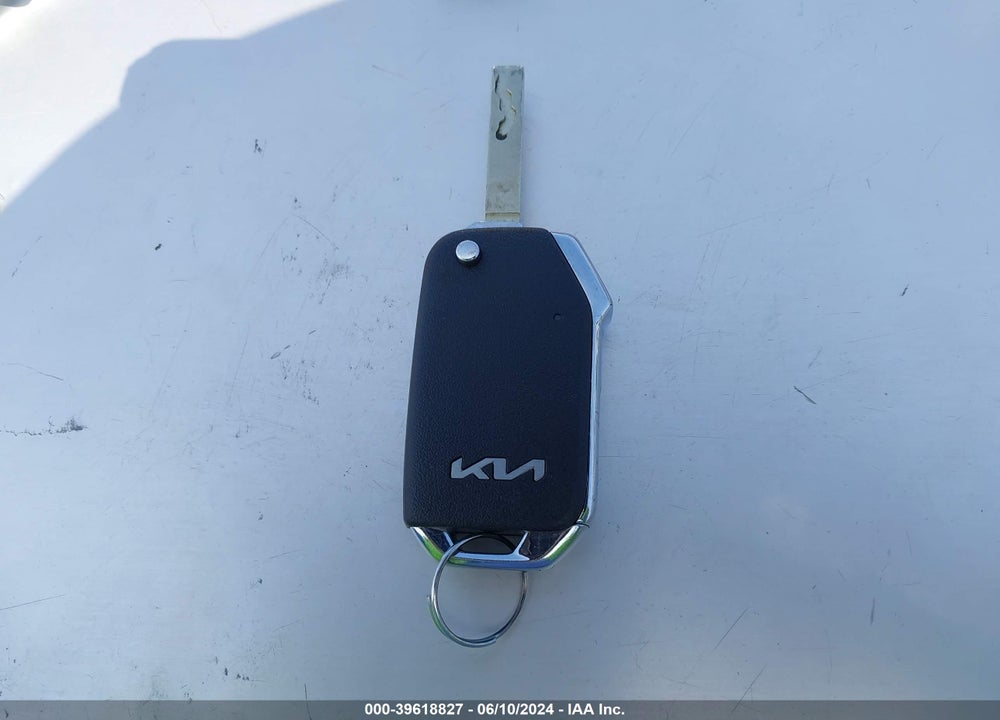 2022 KIA SOUL LX VIN: KNDJ23AU9N7187058