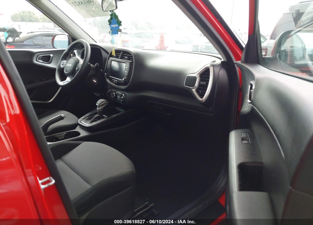 2022 KIA SOUL LX VIN: KNDJ23AU9N7187058