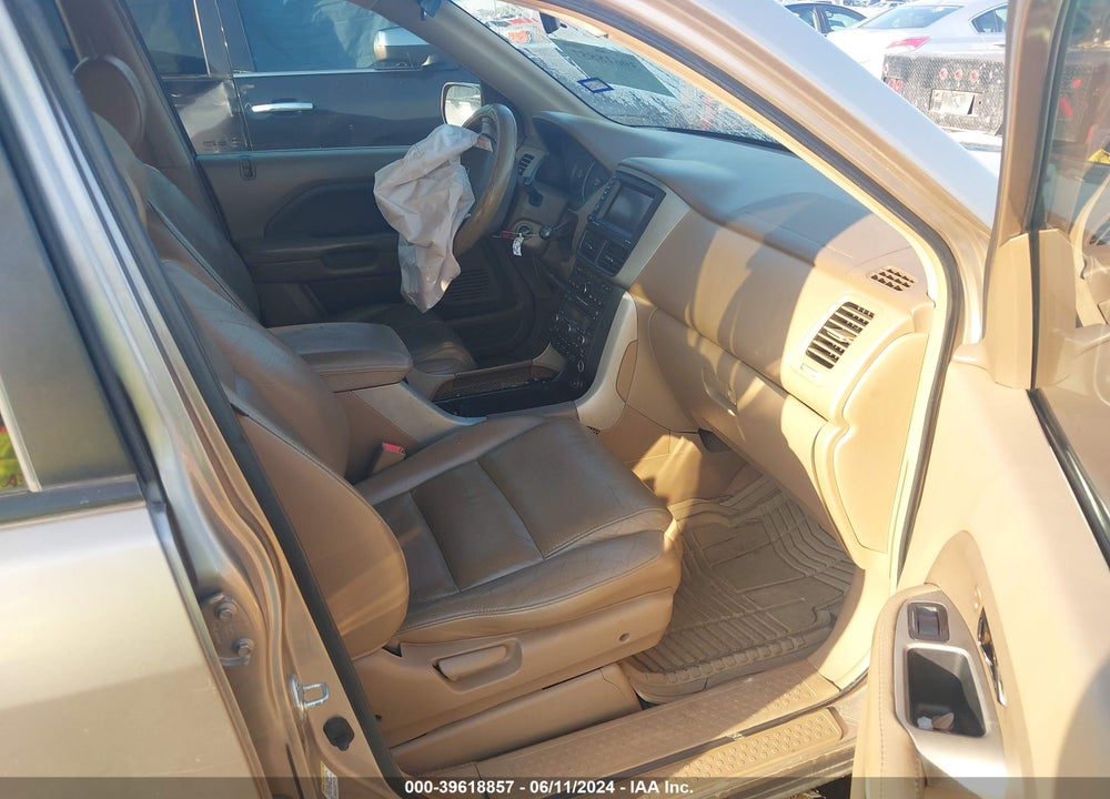 2007 HONDA PILOT EX-L VIN: 5FNYF28767B027746