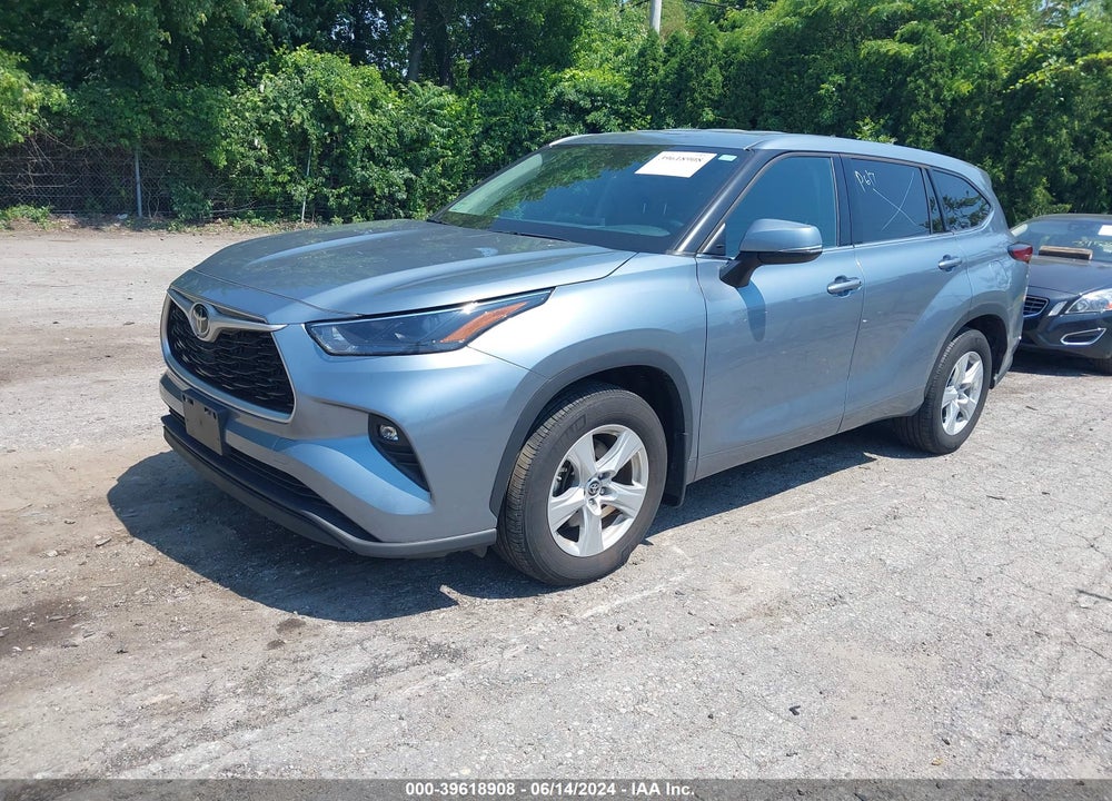 2022 TOYOTA HIGHLANDER LE VIN: 5TDBZRBH9NS203933