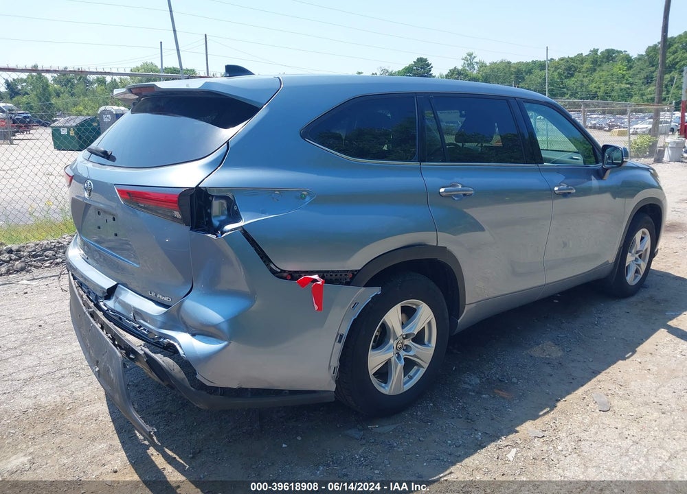 2022 TOYOTA HIGHLANDER LE VIN: 5TDBZRBH9NS203933