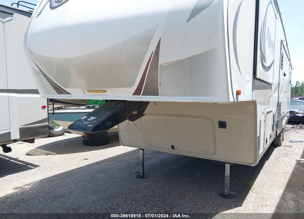 2015 GRAND DESIGN REFLECTION M-323BHS VIN: 573FR3827F3301145
