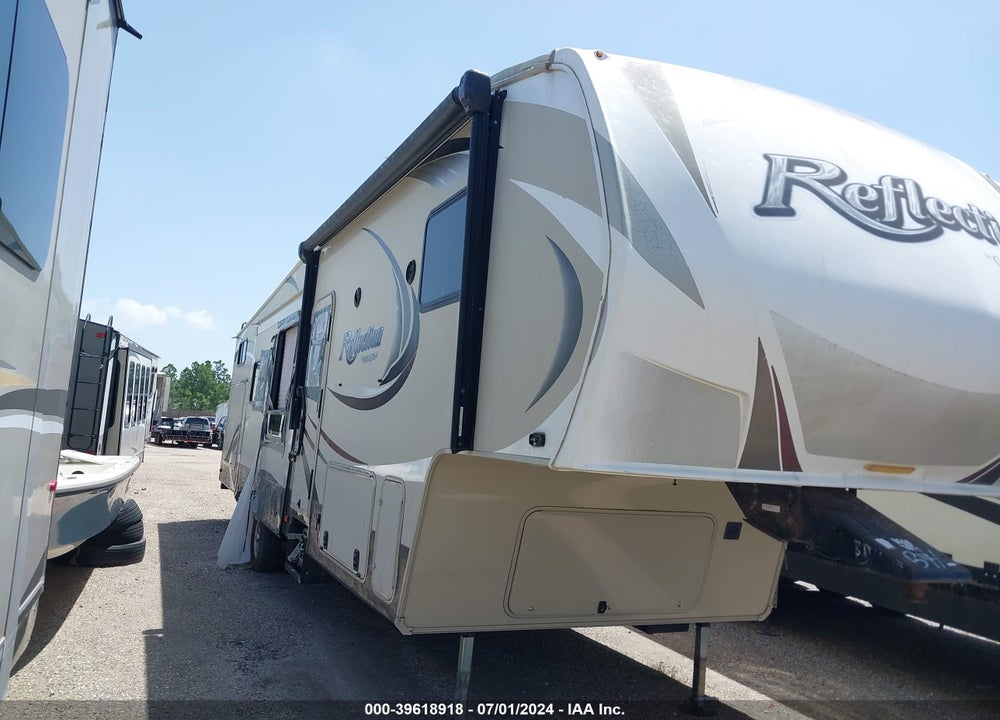 2015 GRAND DESIGN REFLECTION M-323BHS VIN: 573FR3827F3301145
