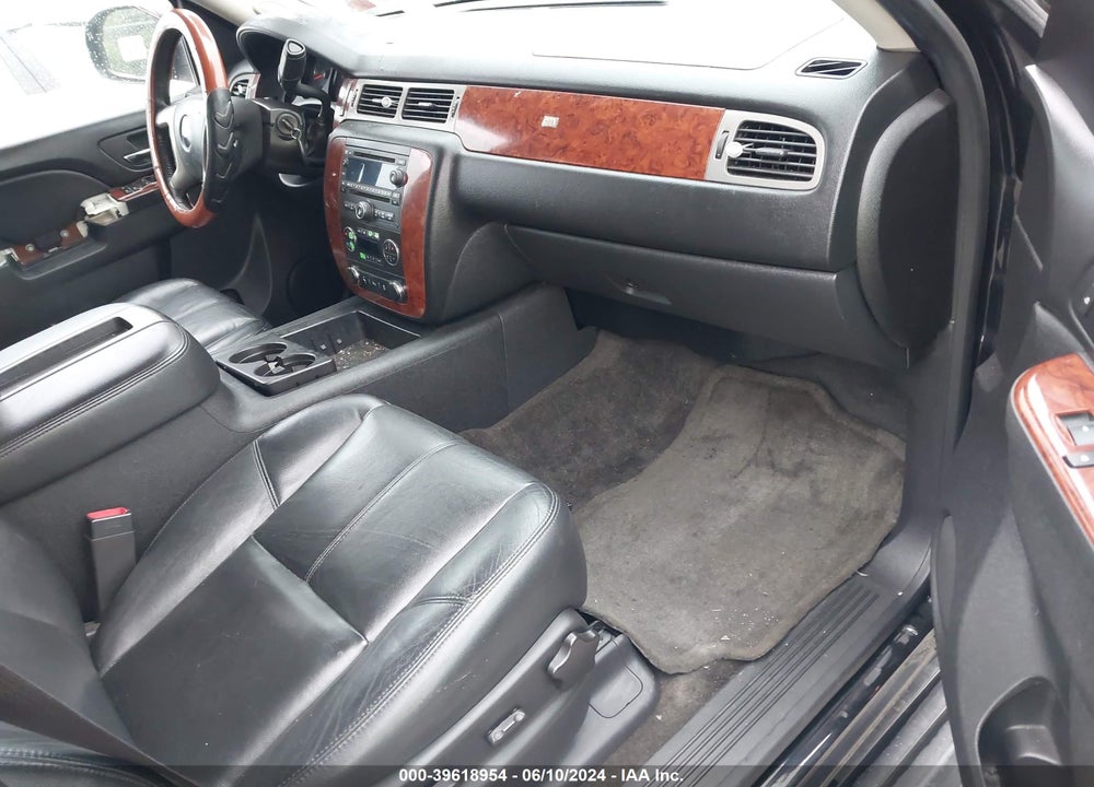 2013 CHEVROLET SUBURBAN 1500 VIN: 1GNSKJE75DR336671