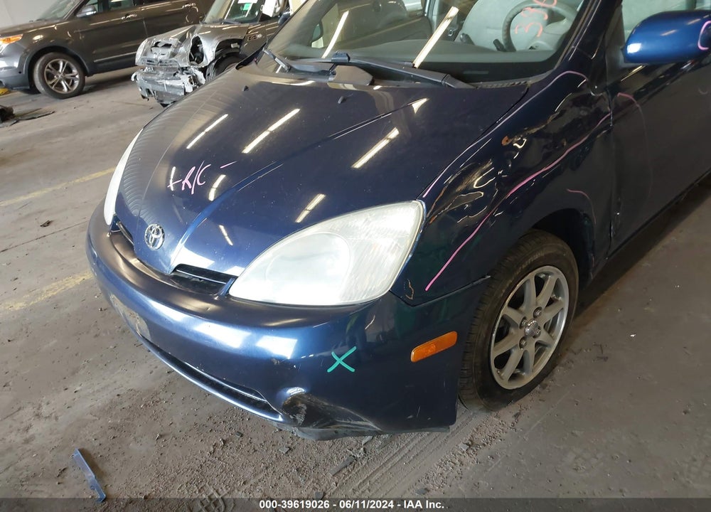 2002 TOYOTA PRIUS VIN: JT2BK18UX20048181