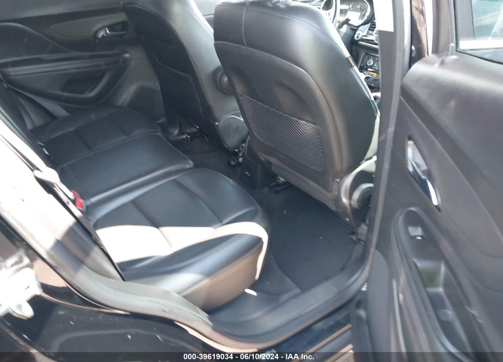 2020 BUICK ENCORE FWD ESSENCE VIN: KL4CJCSB2LB041033