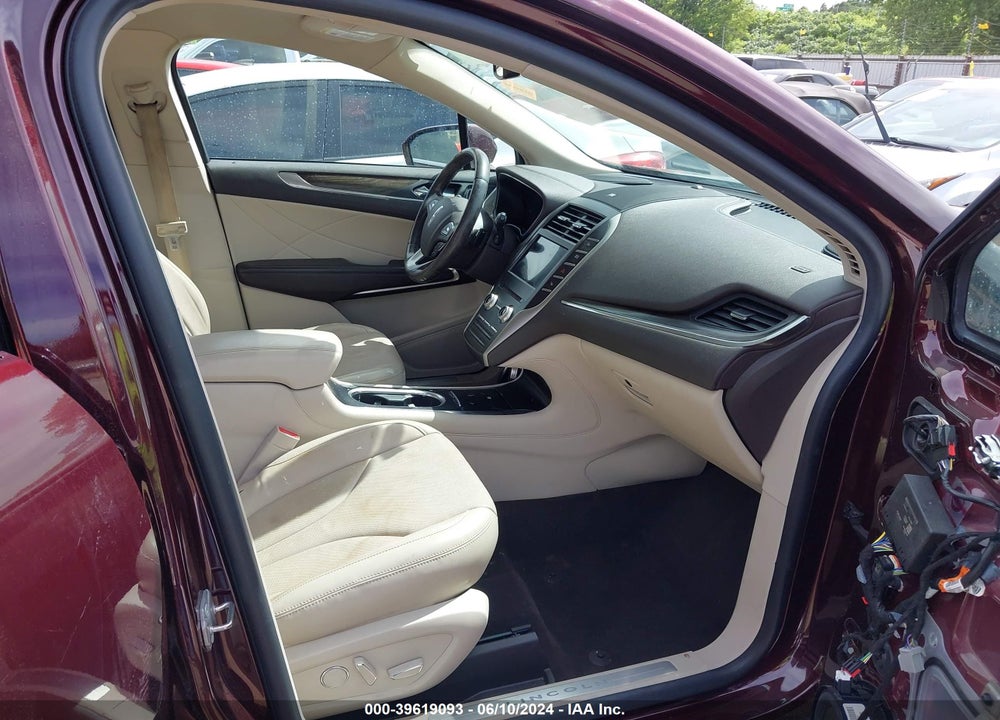 2019 LINCOLN MKC RESERVE VIN: 5LMCJ3C99KUL37650