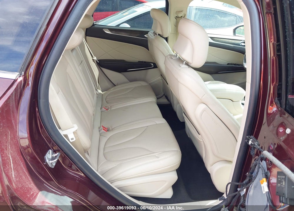 2019 LINCOLN MKC RESERVE VIN: 5LMCJ3C99KUL37650