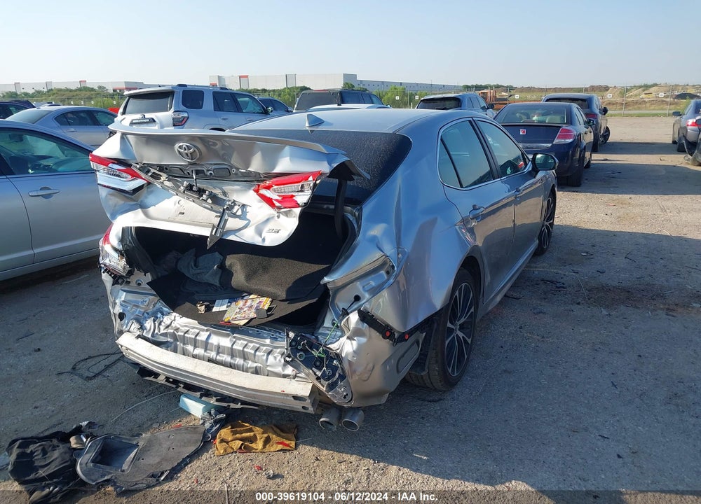 2020 TOYOTA CAMRY SE VIN: 4T1G11AK2LU967056