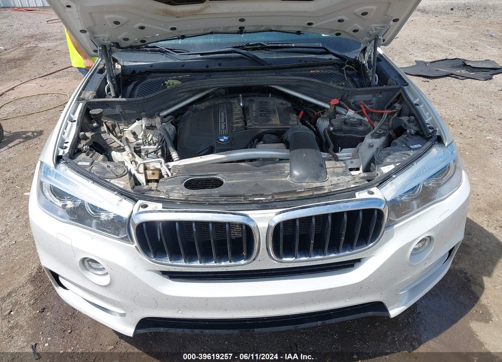 2015 BMW X5 XDRIVE35I VIN: 5UXKR0C58F0P02614