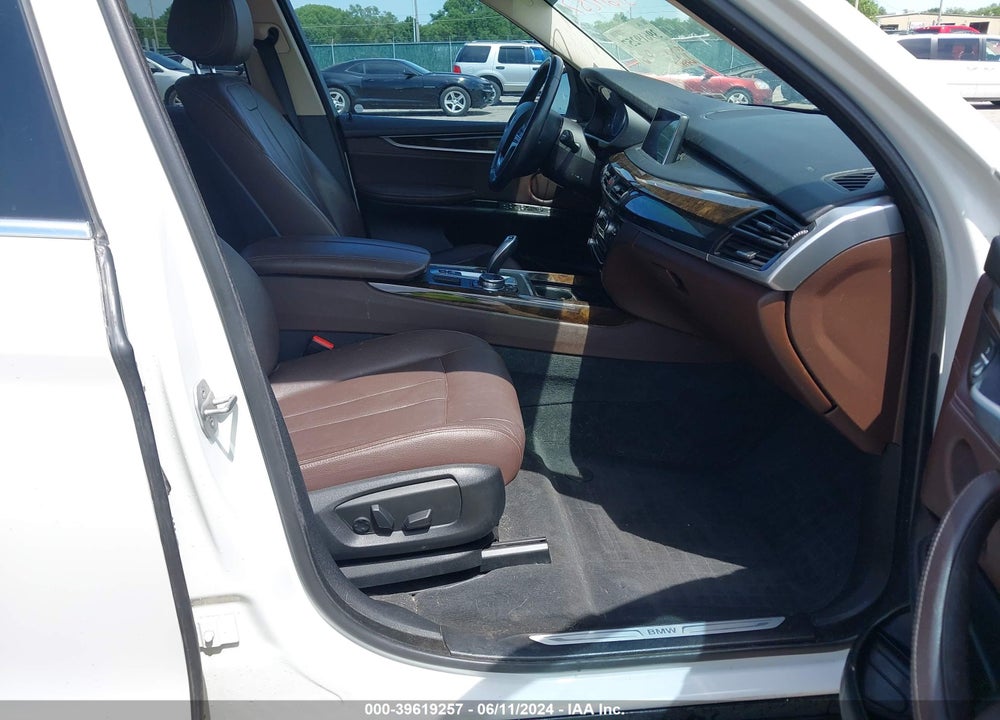 2015 BMW X5 XDRIVE35I VIN: 5UXKR0C58F0P02614