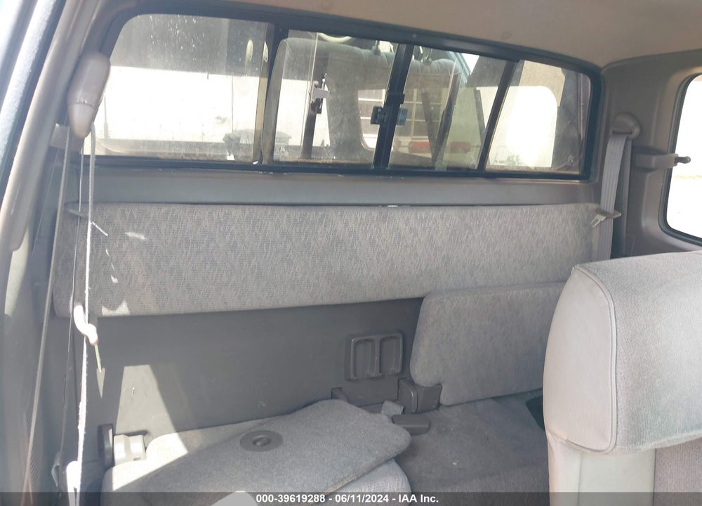 1998 TOYOTA TACOMA VIN: 4TAWM72NXWZ001527