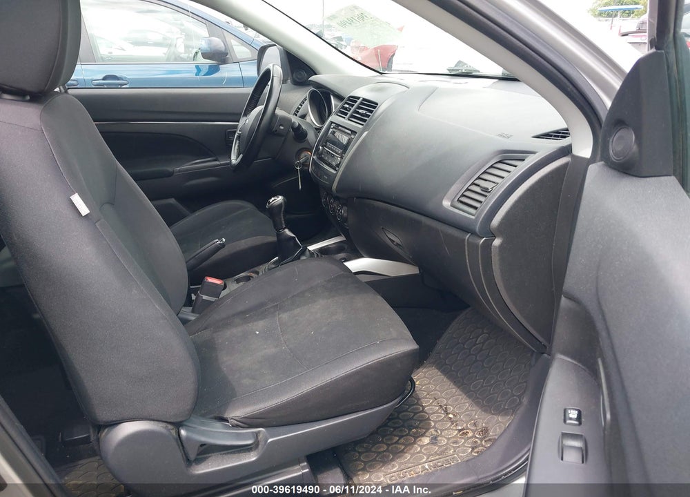 2014 MITSUBISHI OUTLANDER SPORT ES VIN: 4A4AP3AUXEE029267