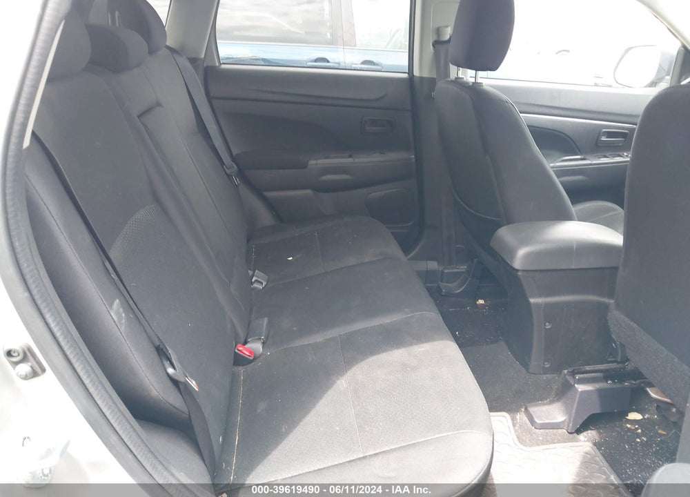 2014 MITSUBISHI OUTLANDER SPORT ES VIN: 4A4AP3AUXEE029267