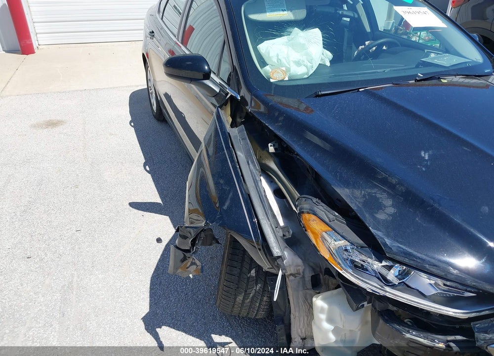 2017 FORD FUSION SE VIN: 3FA6P0H76HR104632