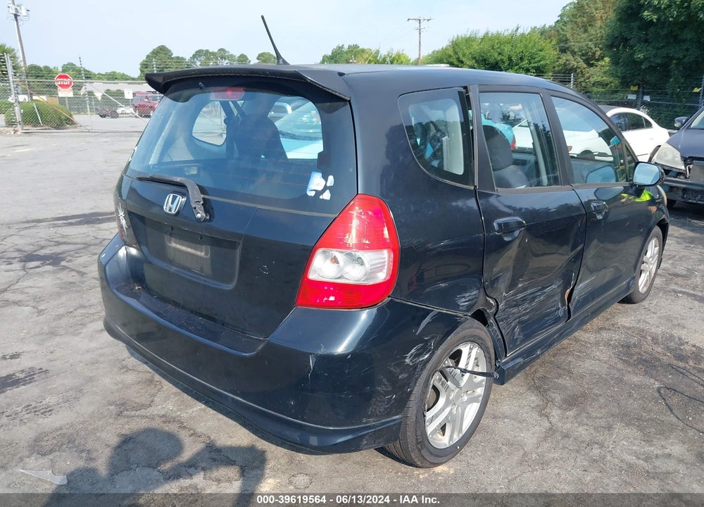 2007 HONDA FIT VIN: JHMGD38607S046566