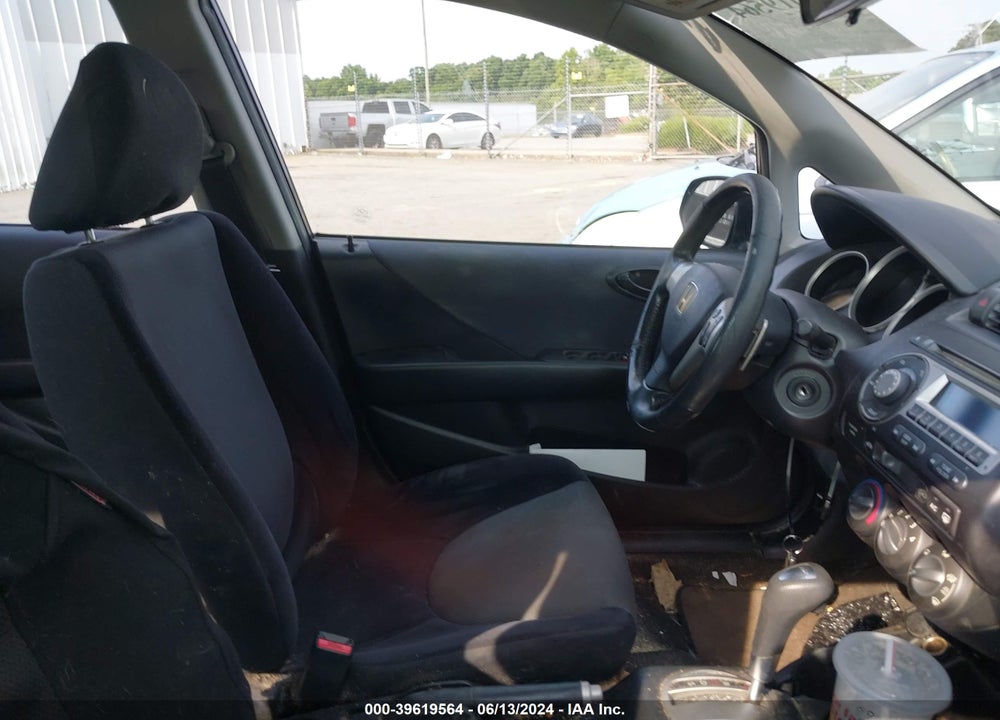 2007 HONDA FIT VIN: JHMGD38607S046566