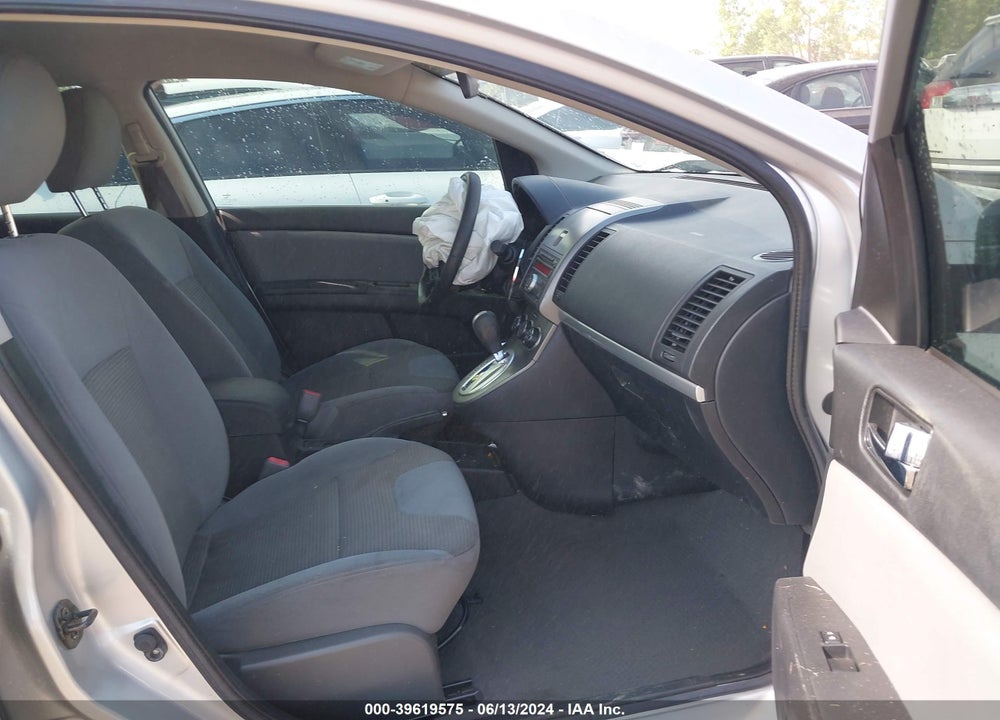 2011 NISSAN SENTRA 2.0SR VIN: 3N1AB6AP5BL641845