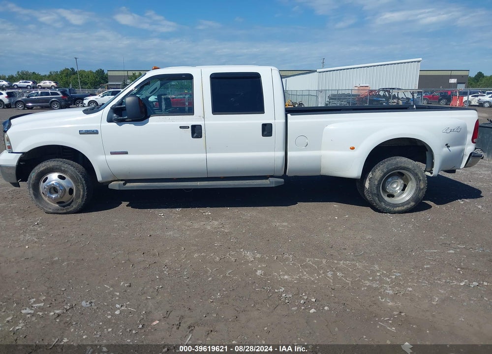 2006 FORD F-350 LARIAT/XL/XLT VIN: 1FTWW33P06ED32860