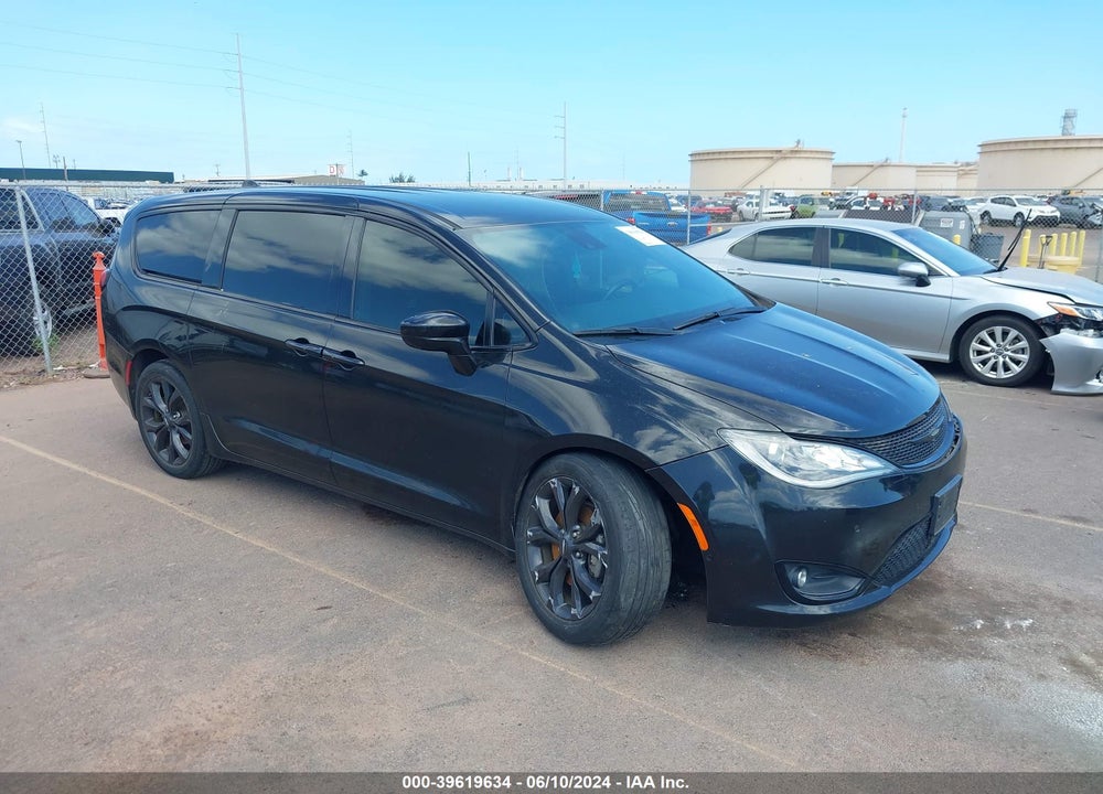 2019 CHRYSLER PACIFICA TOURING PLUS VIN: 2C4RC1FG4KR590124