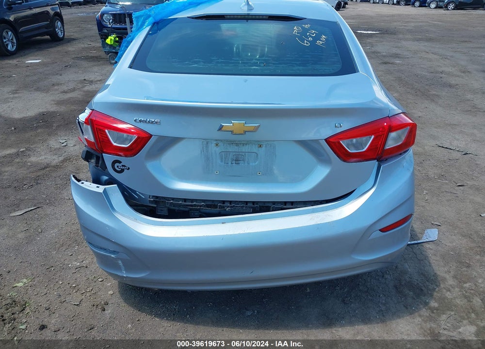 2017 CHEVROLET CRUZE LT AUTO VIN: 1G1BE5SMXH7161149