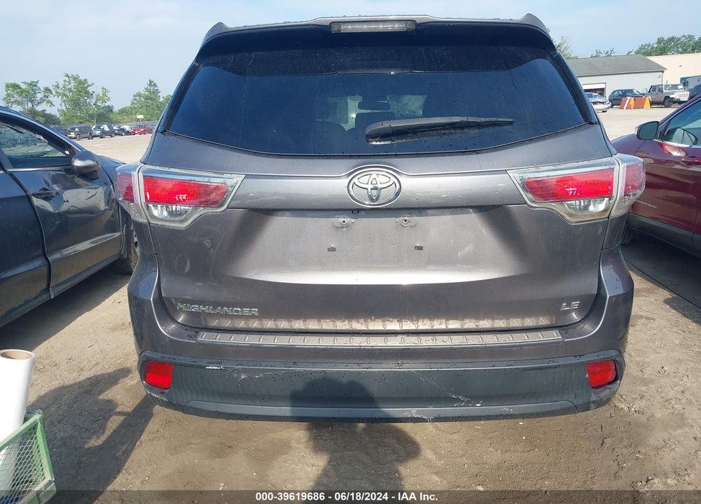 2015 TOYOTA HIGHLANDER LE V6 VIN: 5TDZKRFH8FS088885