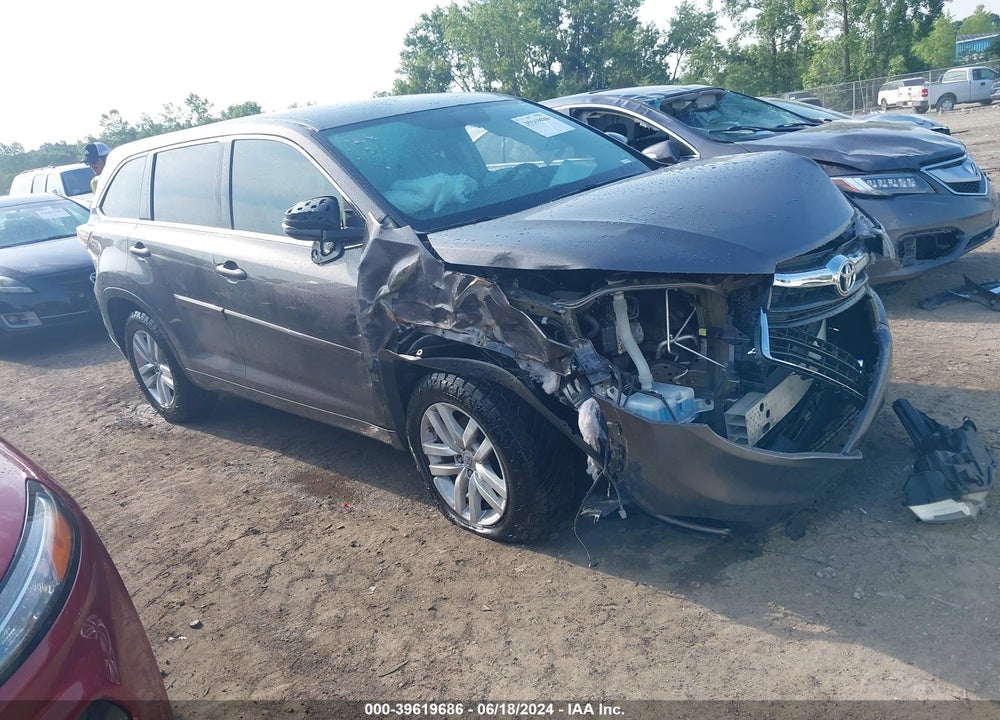 2015 TOYOTA HIGHLANDER LE V6 VIN: 5TDZKRFH8FS088885