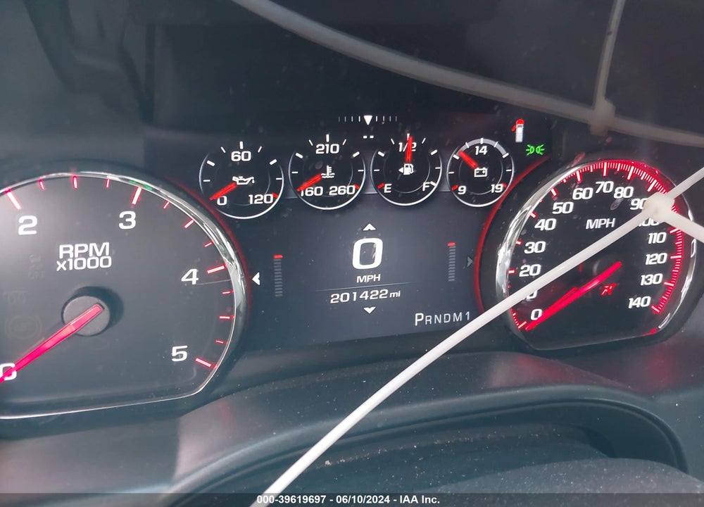 2015 GMC SIERRA 2500HD DENALI VIN: 1GT120E81FF637479