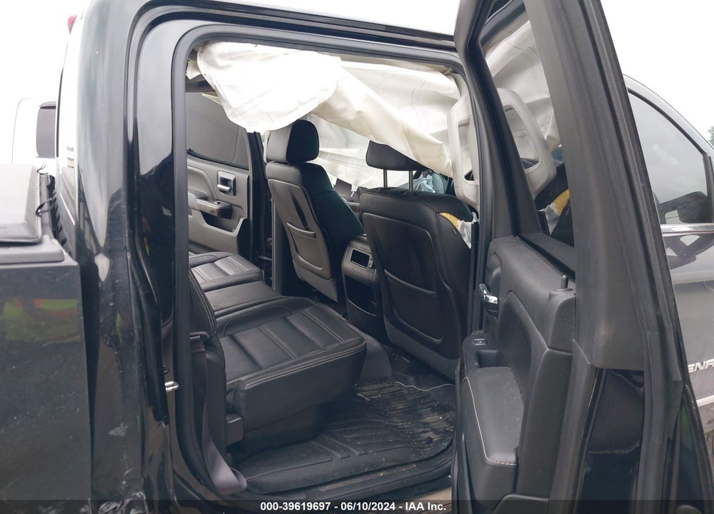 2015 GMC SIERRA 2500HD DENALI VIN: 1GT120E81FF637479
