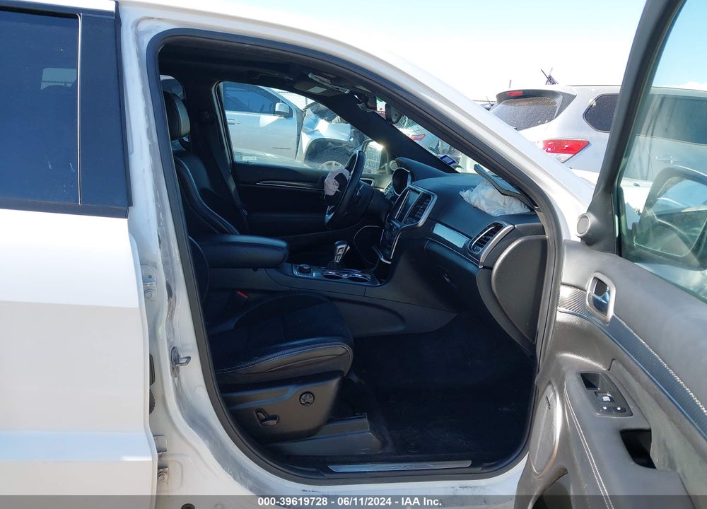 2017 JEEP GRAND CHEROKEE SRT 4X4 VIN: 1C4RJFDJ8HC952250
