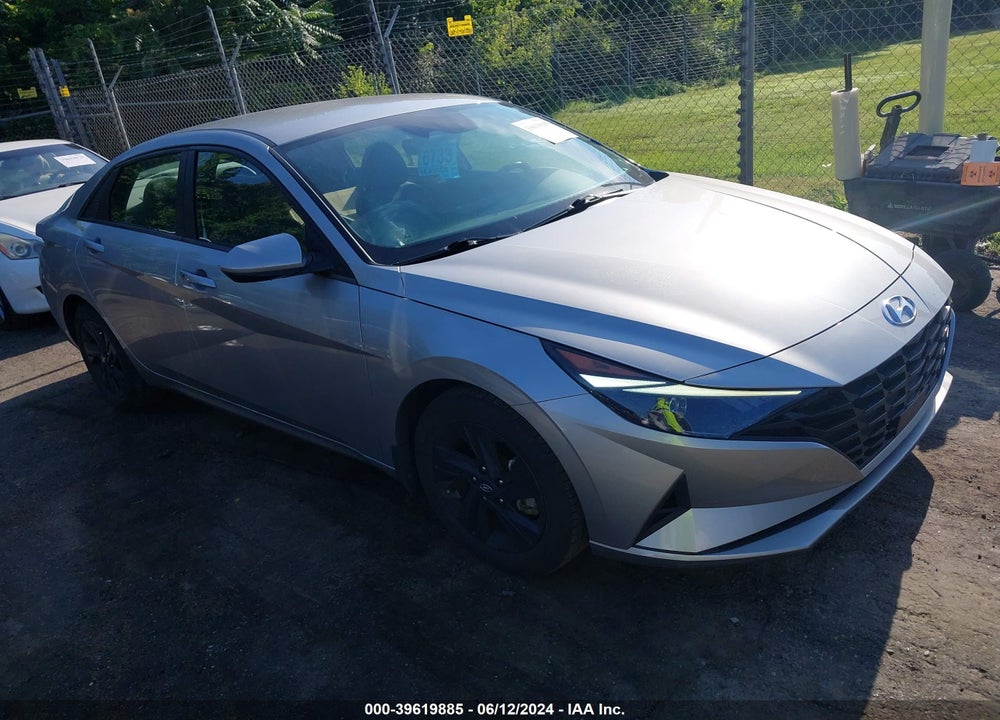 2022 HYUNDAI ELANTRA SEL VIN: 5NPLS4AG2NH084715