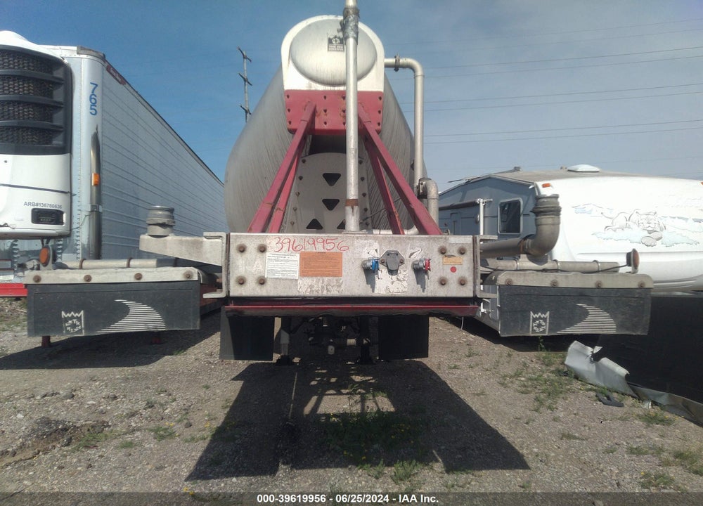 2008 TRAIL KING --- VIN: 1TKP048208B072420