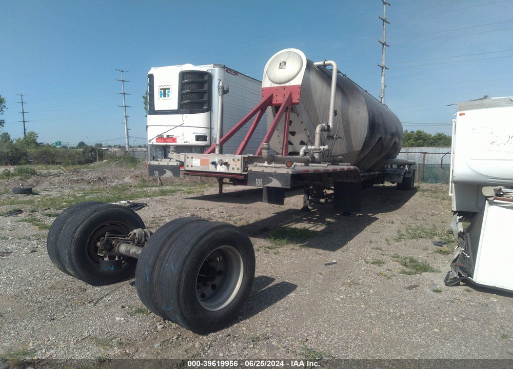 2008 TRAIL KING --- VIN: 1TKP048208B072420