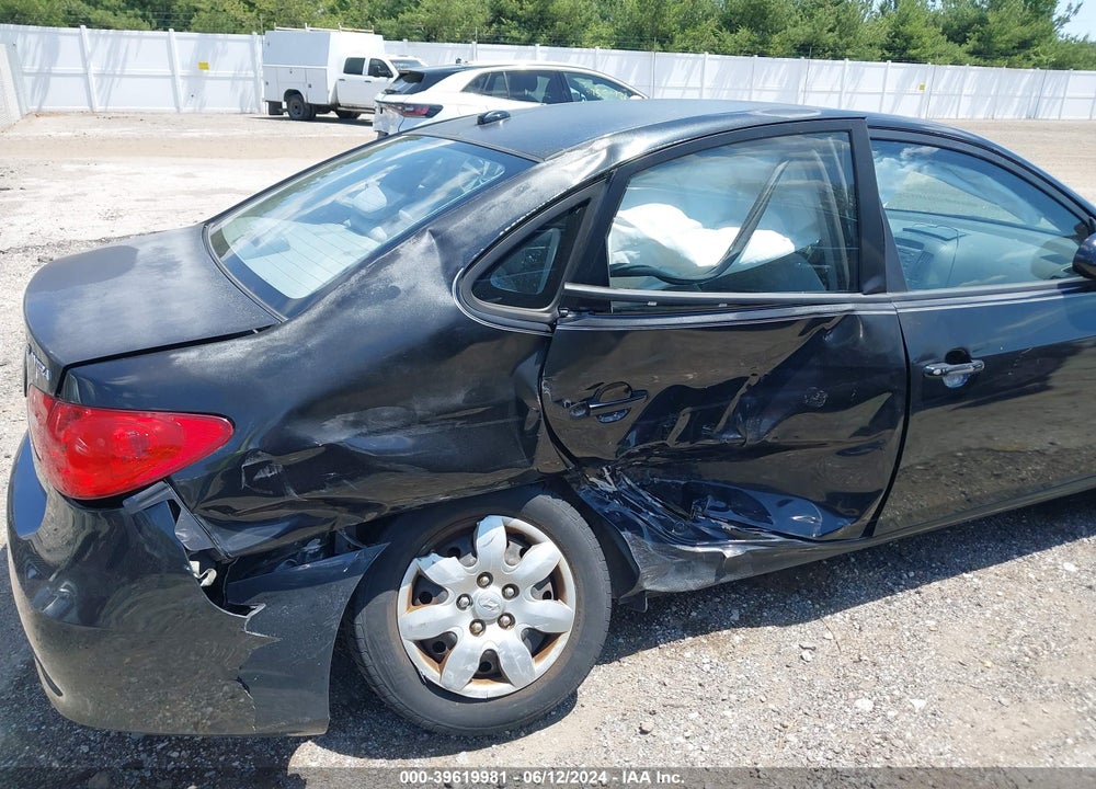 2008 HYUNDAI ELANTRA GLS/SE VIN: KMHDU46D98U314057