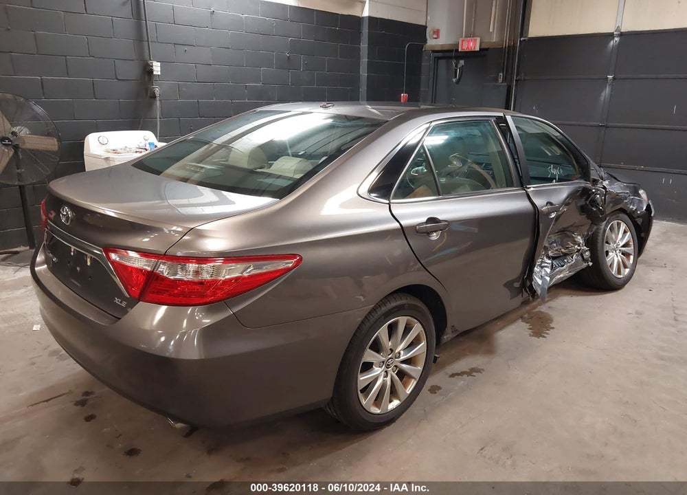 2015 TOYOTA CAMRY XLE VIN: 4T1BF1FK1FU980485
