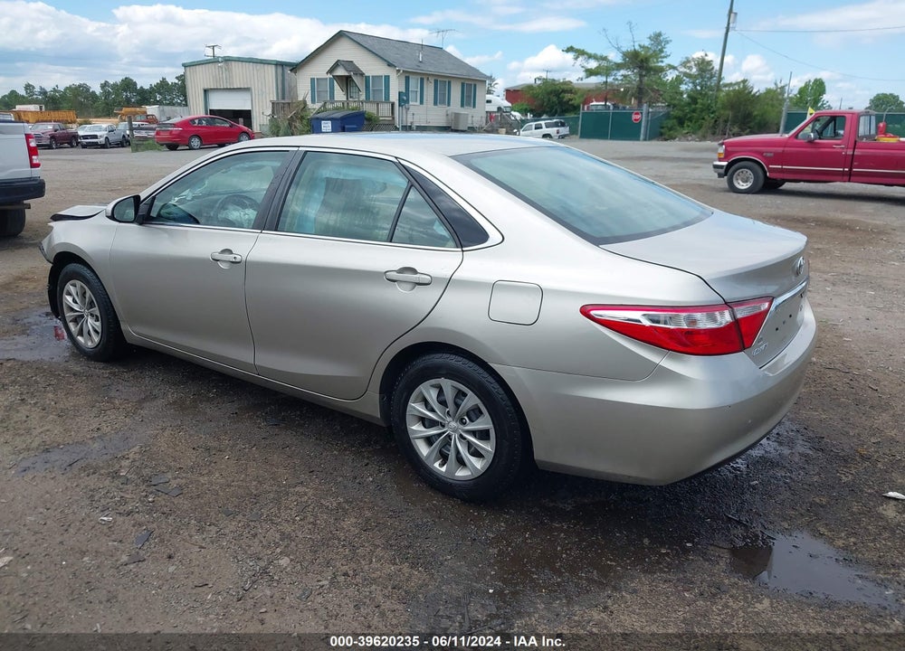 2017 TOYOTA CAMRY LE VIN: 4T1BF1FK6HU422716