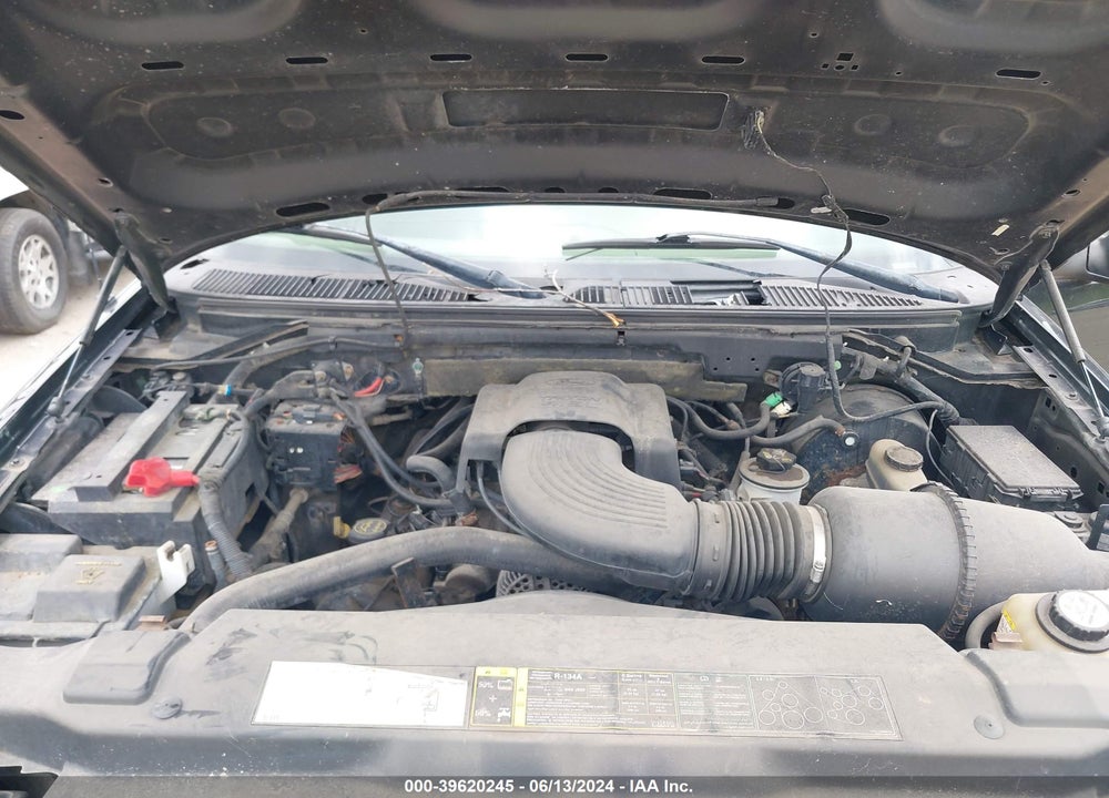 2004 FORD F-150 HERITAGE XL/XLT VIN: 2FTRX18W24CA52150
