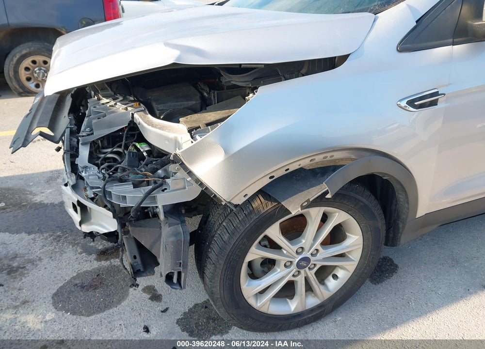 2017 FORD ESCAPE SE VIN: 1FMCU0GDXHUA39995