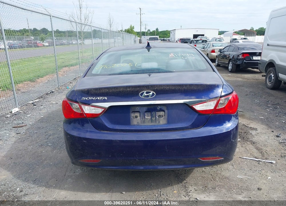 2011 HYUNDAI SONATA GLS VIN: 5NPEB4AC5BH200295
