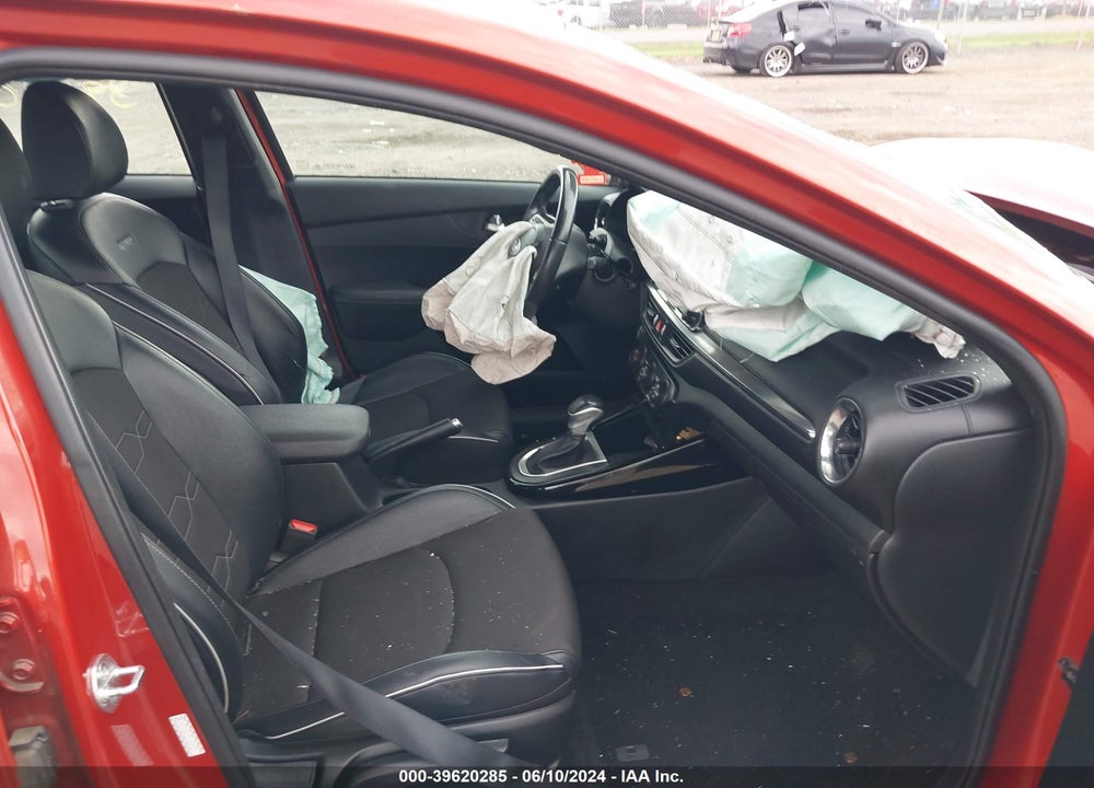 2020 KIA FORTE GT LINE VIN: 3KPF34AD1LE250319