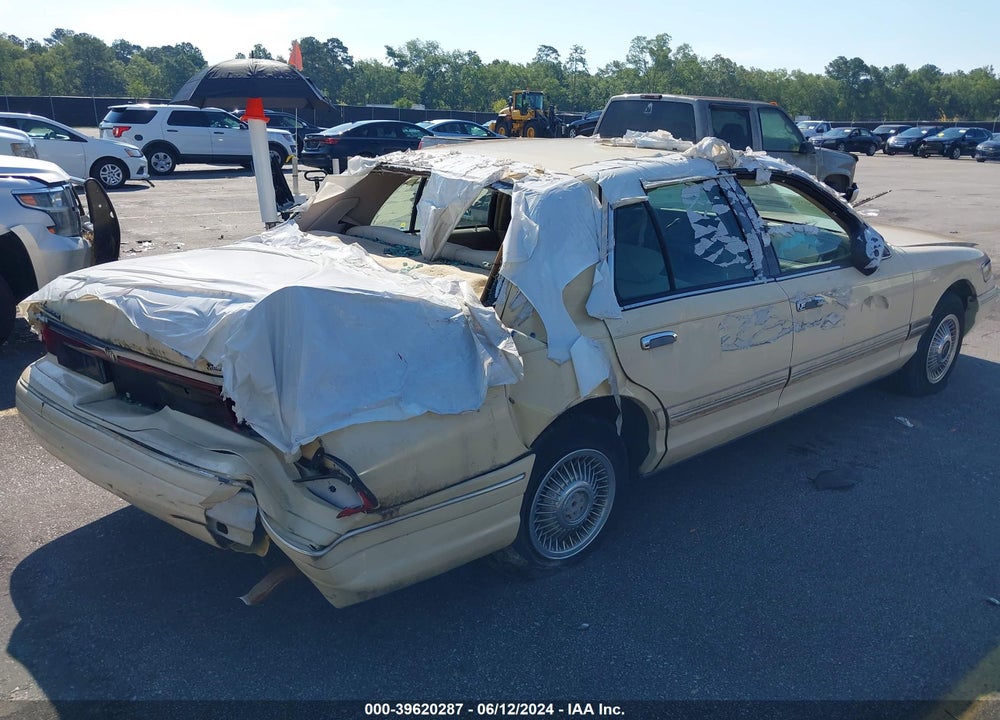 1997 MERCURY GRAND MARQUIS GS VIN: 2MELM74W1VX607962