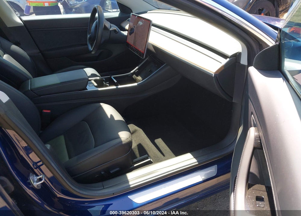 2018 TESLA MODEL 3 LONG RANGE/MID RANGE VIN: 5YJ3E1EA2JF022526