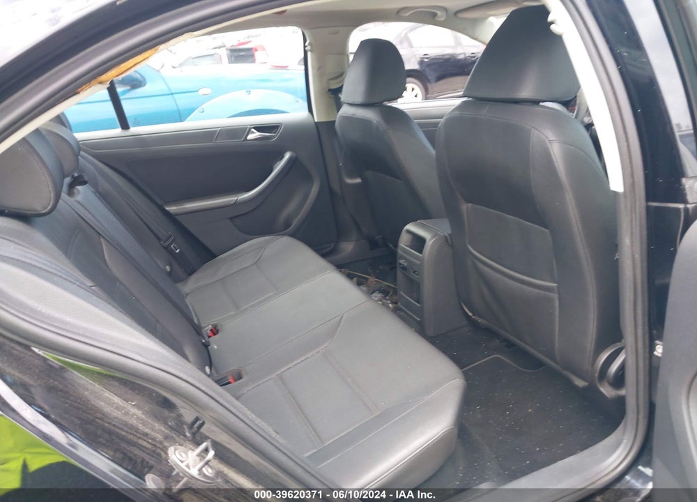2011 VOLKSWAGEN JETTA 2.5L SE VIN: 3VWDX7AJ2BM353902