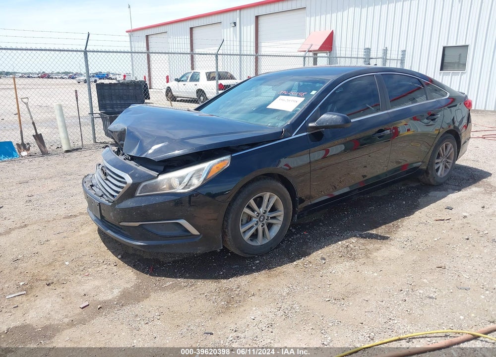 2017 HYUNDAI SONATA VIN: 5NPE24AF2HH552821