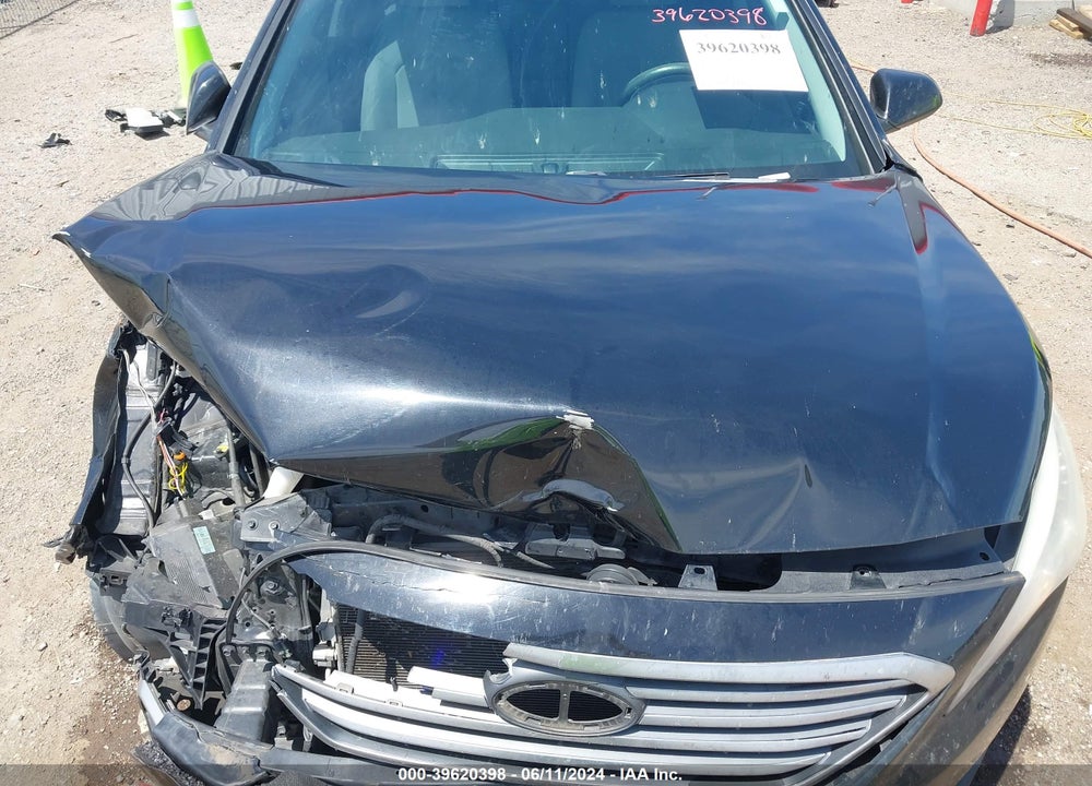 2017 HYUNDAI SONATA VIN: 5NPE24AF2HH552821