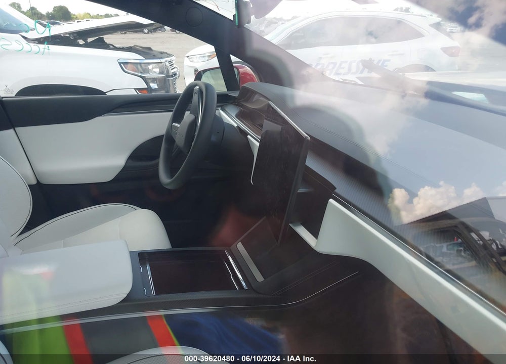 2023 TESLA MODEL X PLAID TRI MOTOR ALL-WHEEL DRIVE VIN: 7SAXCBE68PF428685