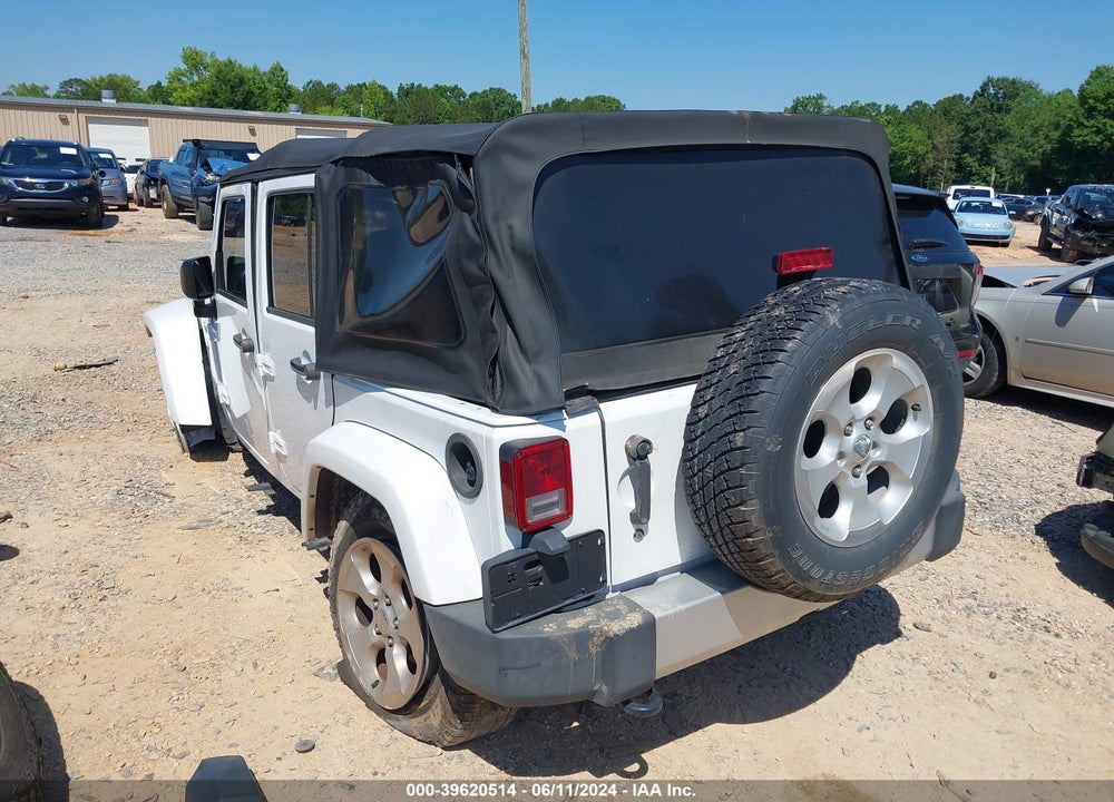 2015 JEEP WRANGLER UNLIMITED SAHARA VIN: 1C4BJWEG8FL591653
